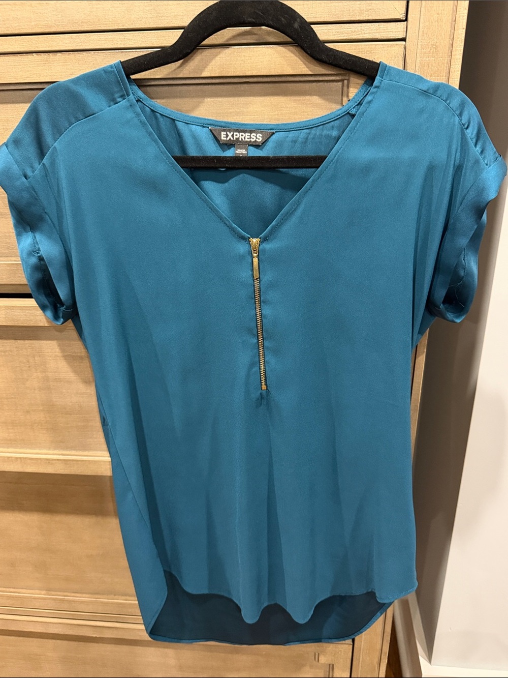 Express Teal Short-Sleeve V-Neck Blouse with Gold Zip